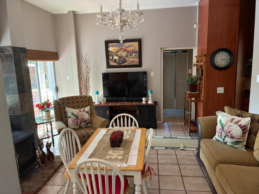 7 Bedroom Property for Sale in Heather Park Western Cape